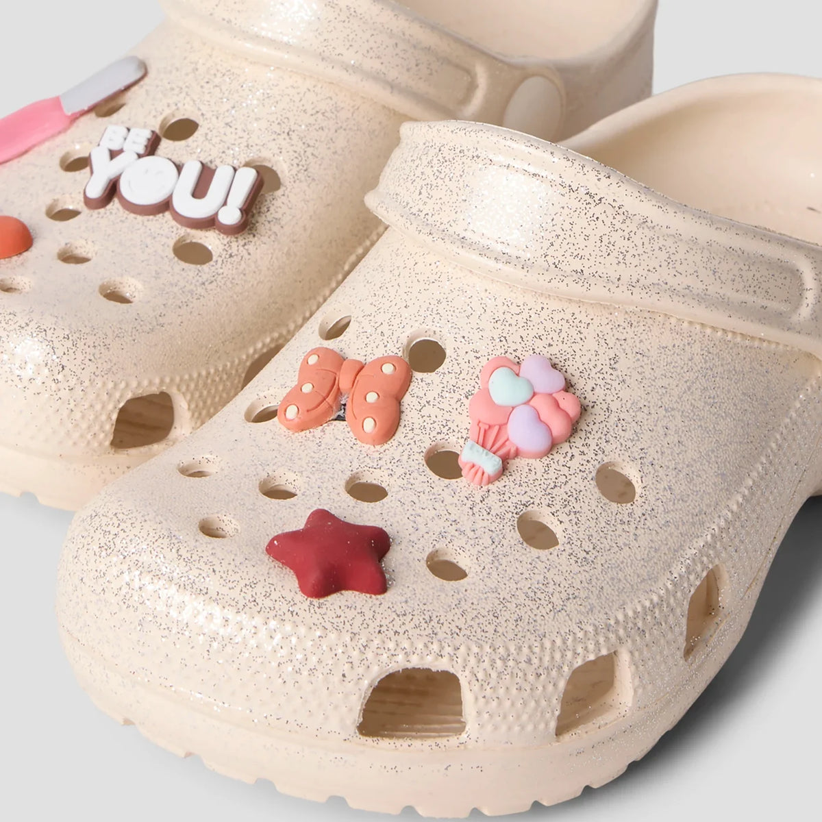 Nknfame Clogs