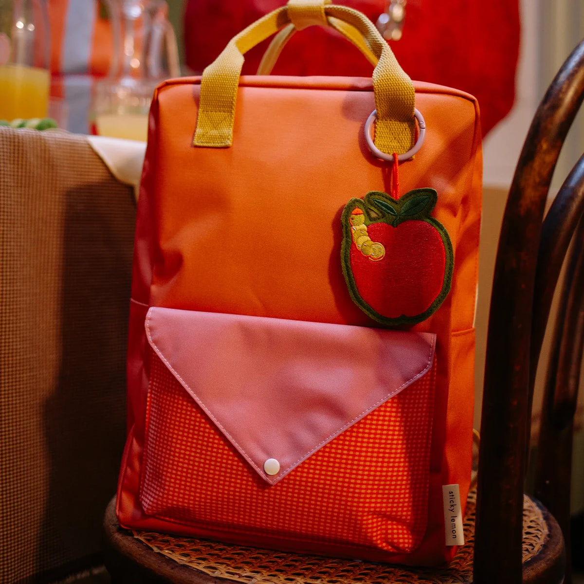 Embroidered keychain Tas