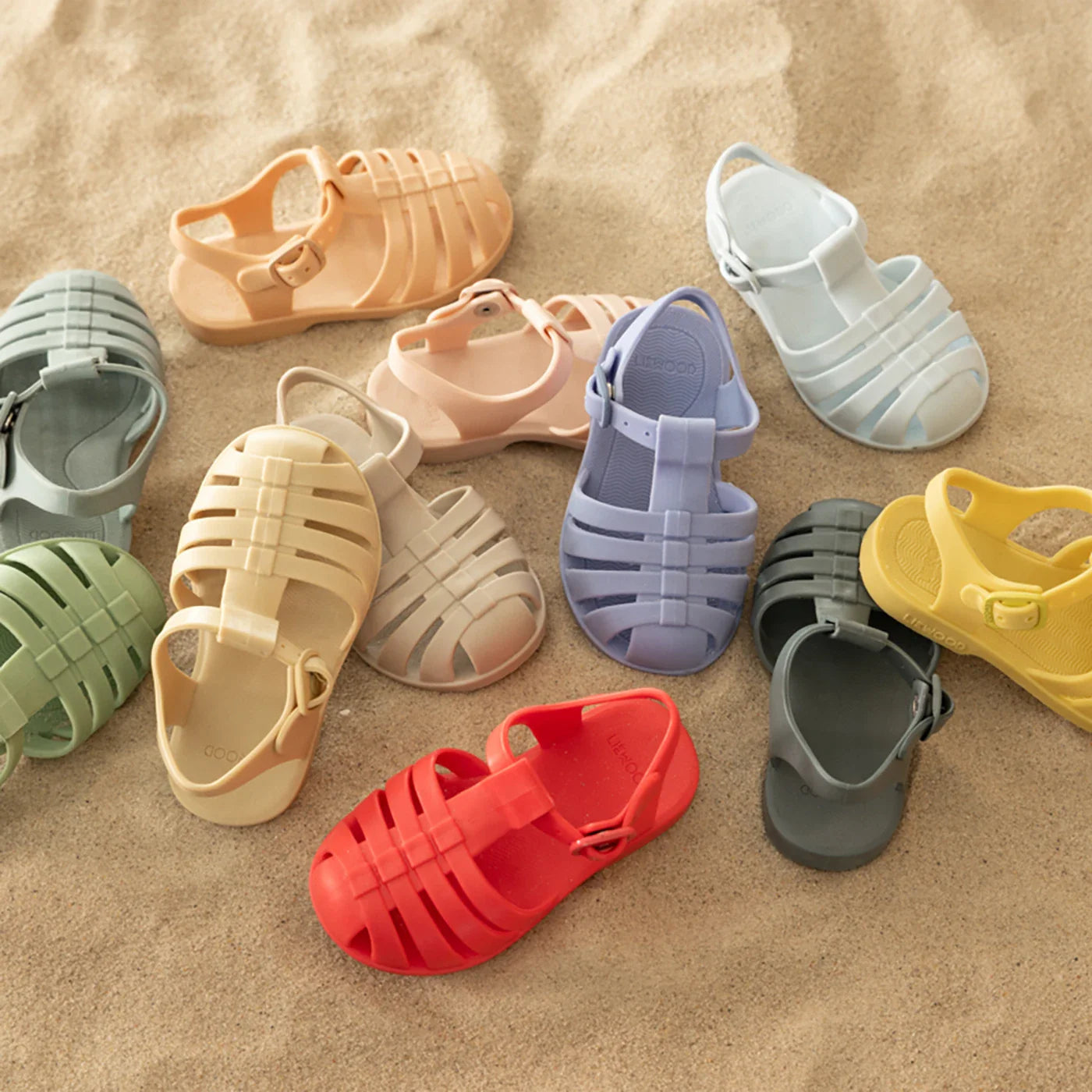 Bre gesloten sandalen