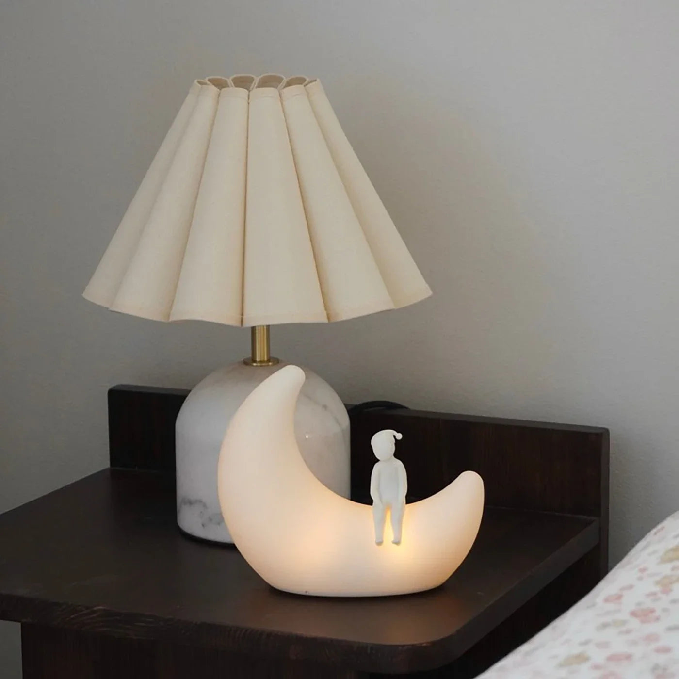 Off white Lamp