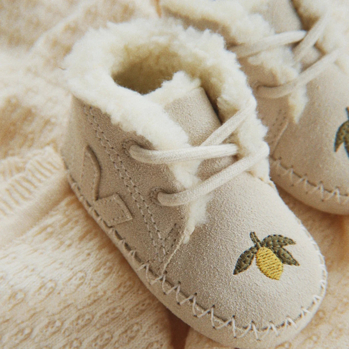 Baby veja x konges slojd Babyslofjes