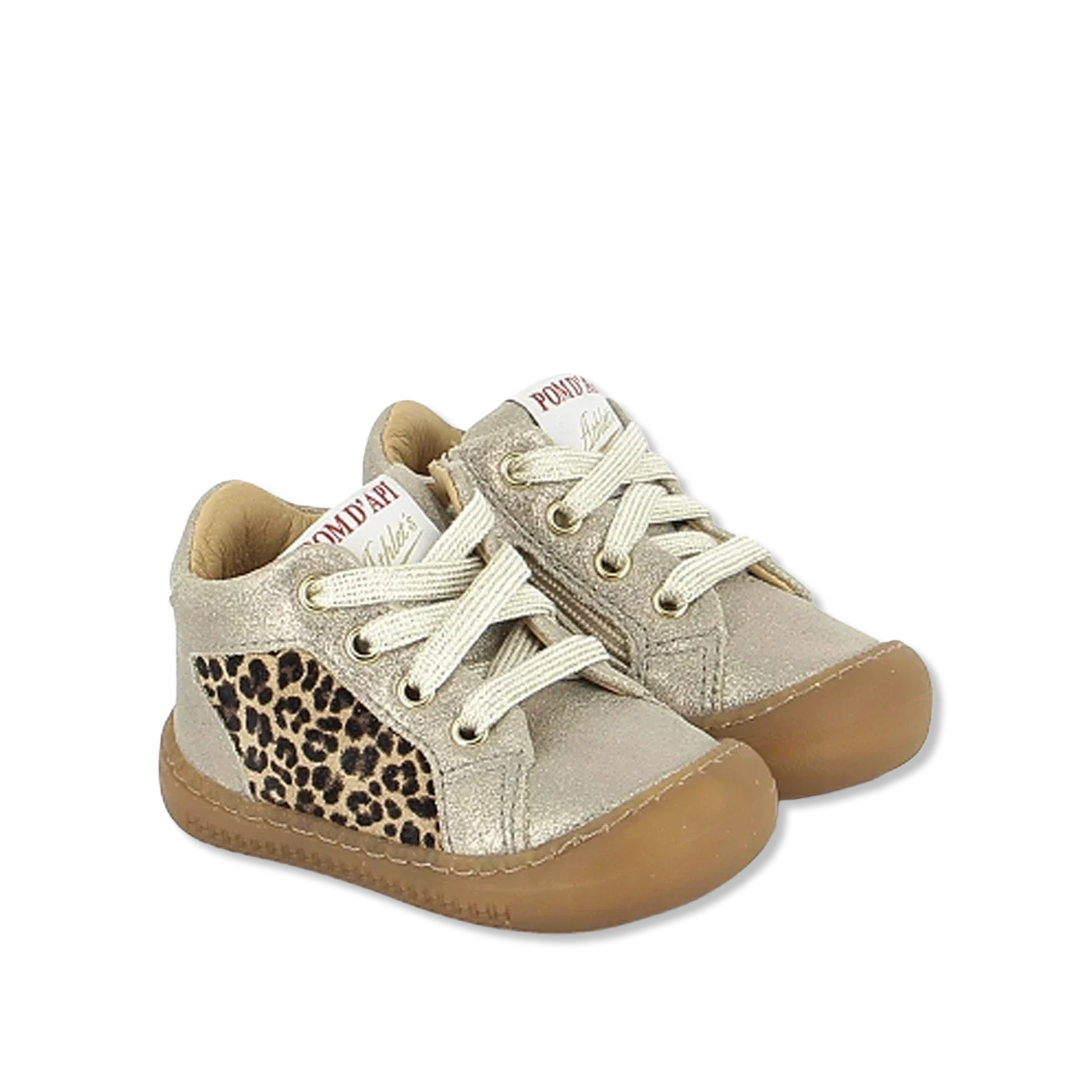 Yaka Schoenen
