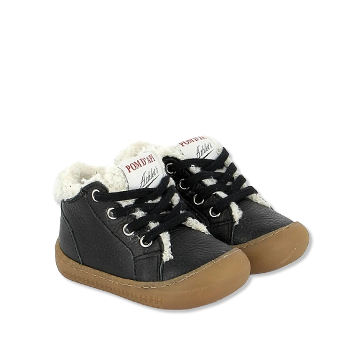Yaka Schoenen