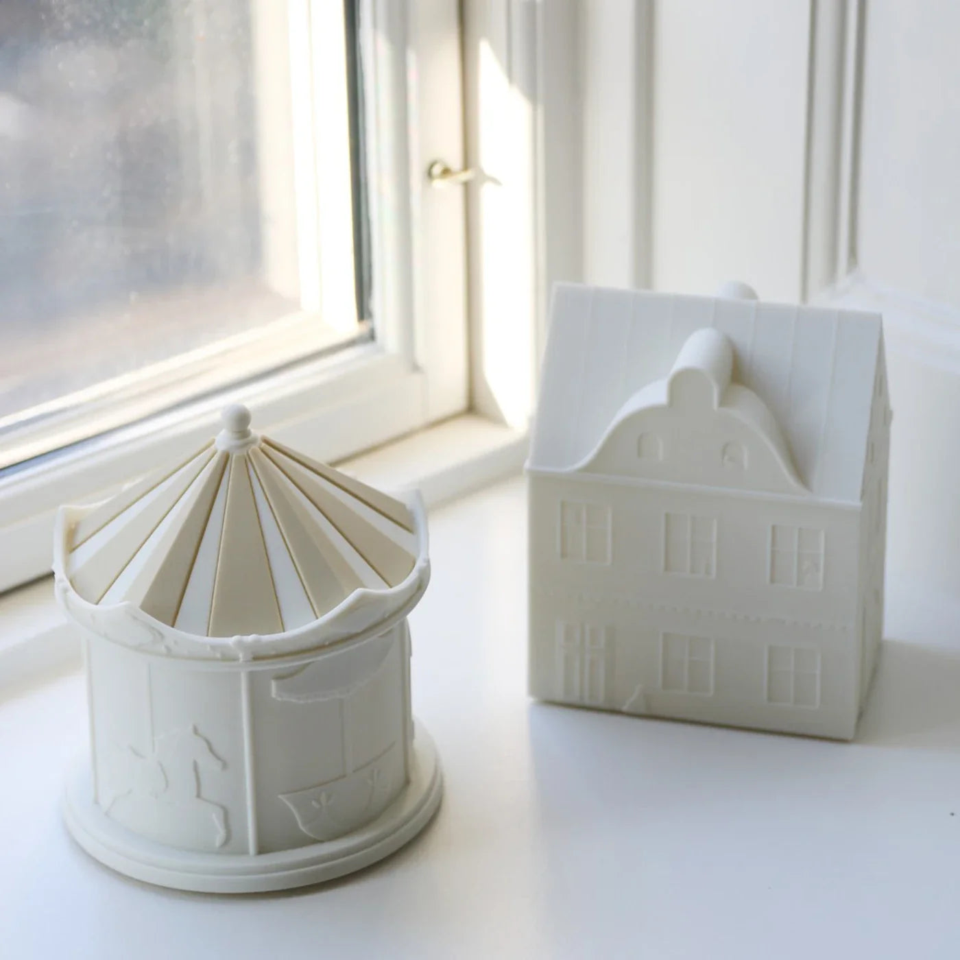 Off white Lamp