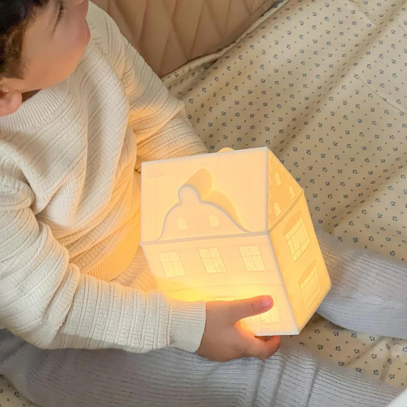 Off white Lamp